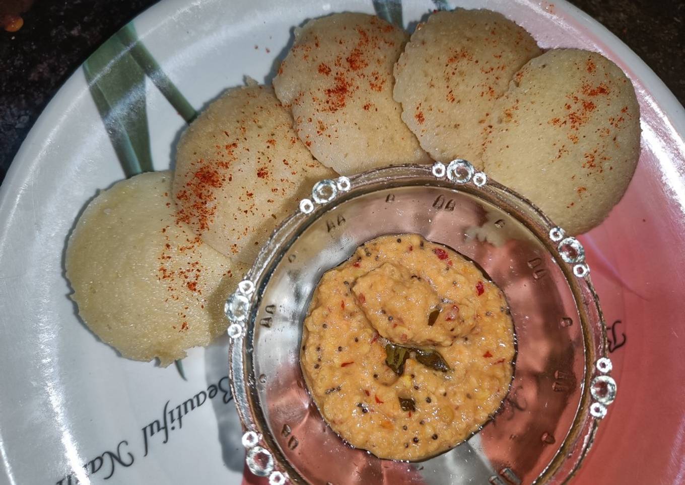 Rava/sooji Idli