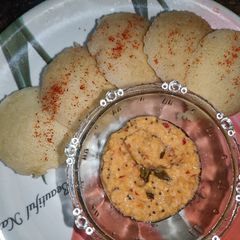 A picture of Rava/sooji Idli.