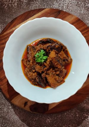 A picture of SHIITAKE MUSHROOM MASALA...