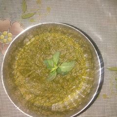 A picture of Mint chutney.
