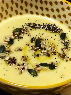 Una foto de Vichyssoise de espárragos trigueros en mambo Cecotec