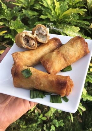 A picture of Chicken mayo rolls.