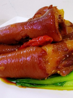 黑糖薑滷豬尾巴 的食譜成品照片
