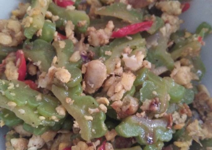 Resep Pare tumis telur Anti Gagal