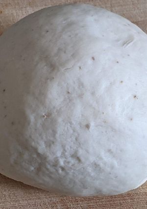 A picture of Pizza dough.