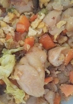 รูปของ ไก่นุ่มผัดผักกาดหอม