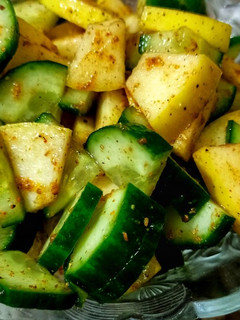 A picture of Fruity cucumber 🥒 (chat).