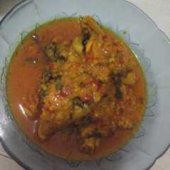 A picture of Ayam woku ala none betawi.