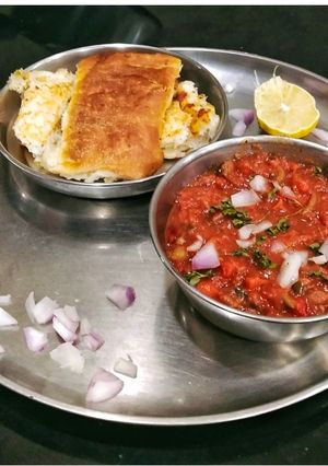 A picture of Beetroot Pav Bhaji.