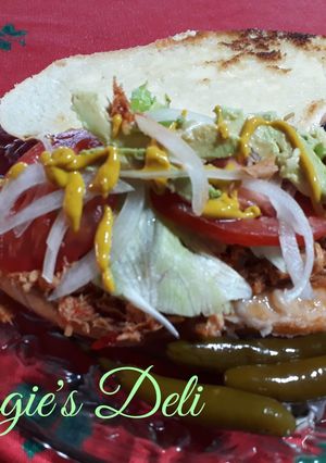 Una foto de Lonches de pierna estilo Jalisco