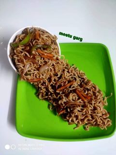 मैगी नूडल्स (Maggi Noodles recipe in Hindi) रेसिपी मुख्य फोटो