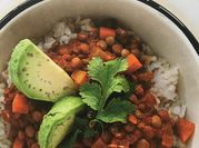 Una foto de receta de chili vegano