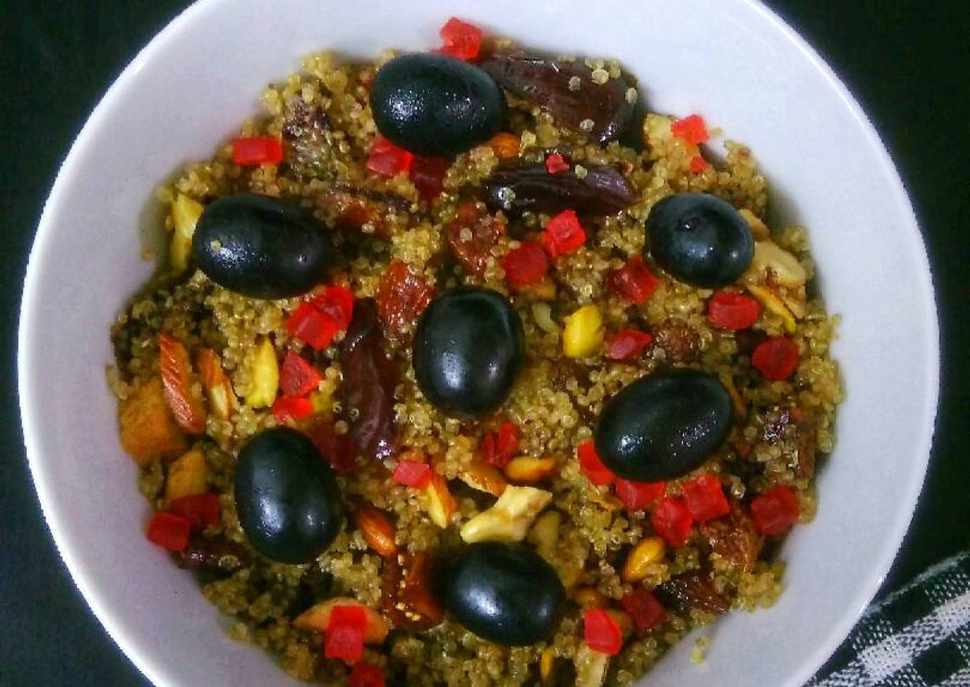 Ghee Roasted Quinoa Nuts And Dry Fruits