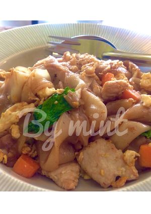 รูปของ เส้นใหญ่ผัดซีอิ๊ว