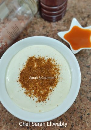 A picture of Toum (Garlic Sauce).