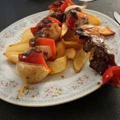 Una foto de Brochettes crocantes jugosas