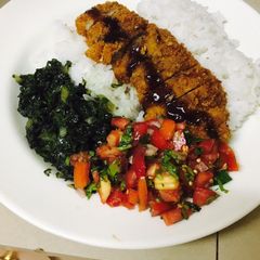 A picture of Deep fried pork cutlets.