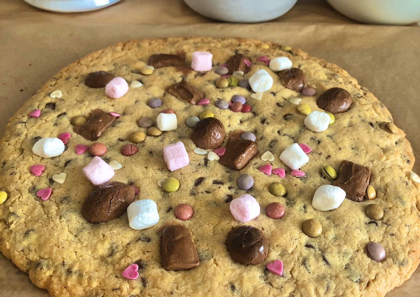 Cookie XXL kinder smarties et chamallow