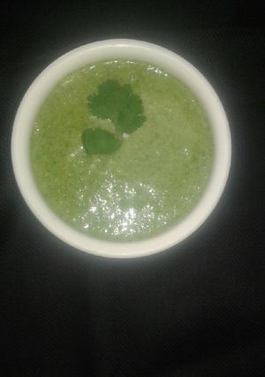 A picture of Curd coriander chutney.