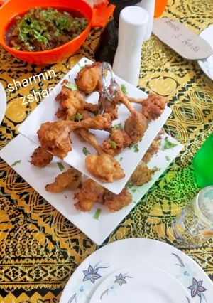 A picture of Fried drumstick.