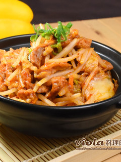 泡菜銀芽炒肉絲 的食譜成品照片