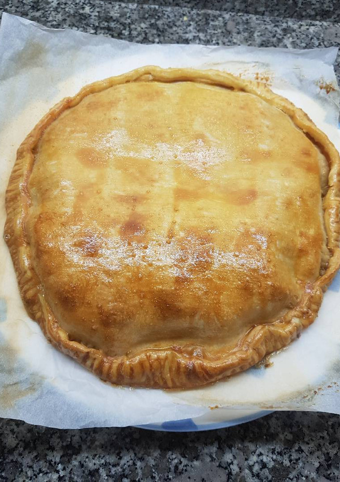 Una foto de Empanada hojaldrada de atún