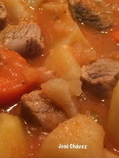 Una foto de Carne de ternera con papas