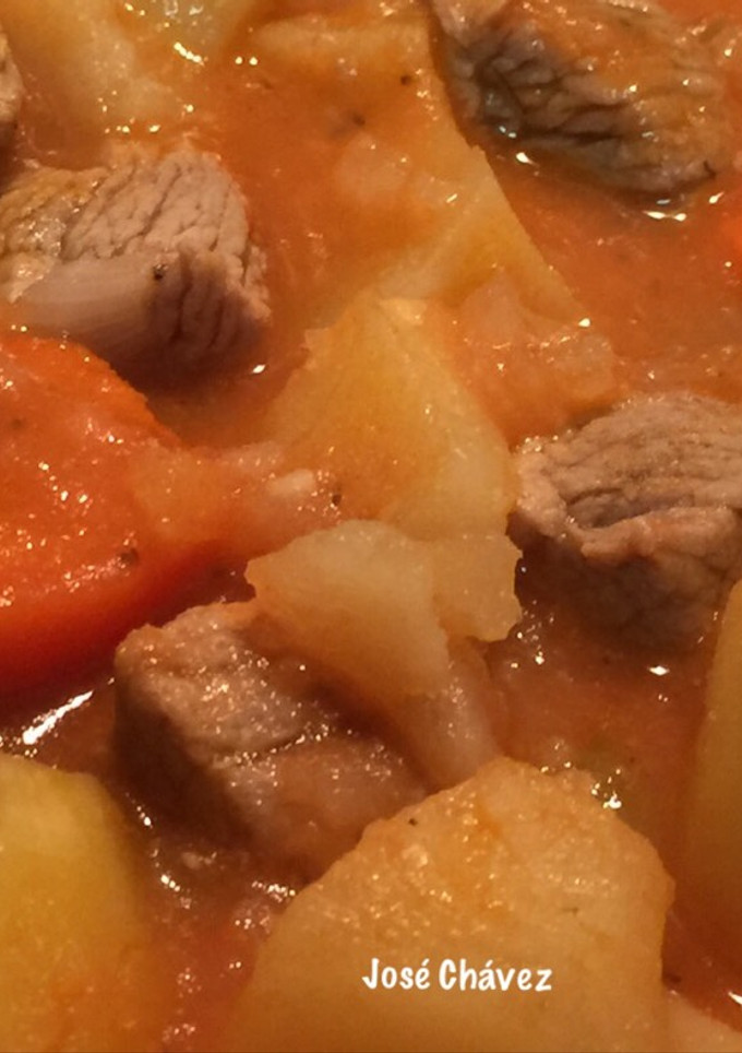 Una foto de Carne de ternera con papas