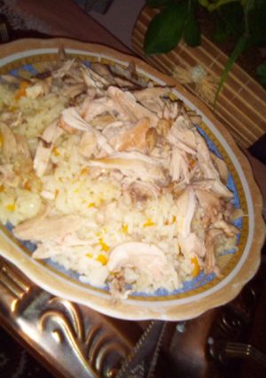 صورة لوصفة أرز بالجزر والدجاج في الفرن