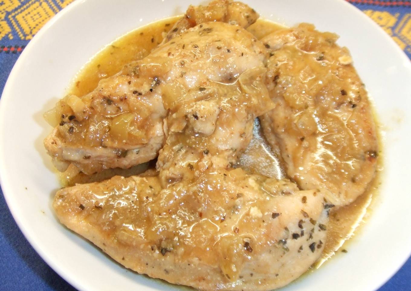 Pechugas de pollo a la soja con salsa de almendras