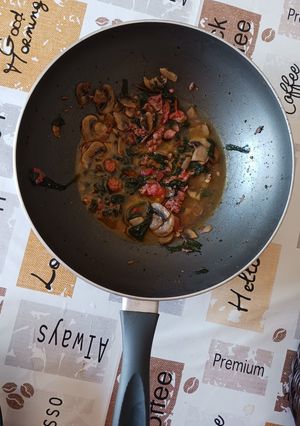 Foto de Cogumelos com espinafres à JG