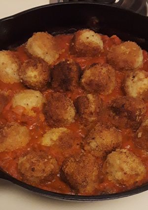 A picture of Chicken Parmesan Meatballs.