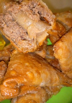 A picture of Minced meat and egg samosa.