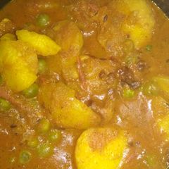 A picture of Dum aaloo.