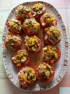 Una foto de Tomates cítricos con vinagreta de naranja