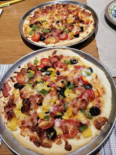 A picture of Olive Pizza.