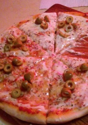 Una foto de Pizza
