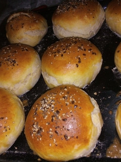 Una foto de Pan para hamburguesas con semillas