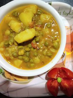 आलू छोलिया की सब्जी (Aloo choliya ki sabzi recipe in hindi) रेसिपी मुख्य फोटो