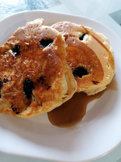 A picture of Fluffy Blueberry Pancakes.