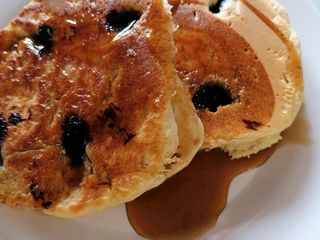 Fluffy Blueberry Pancakes