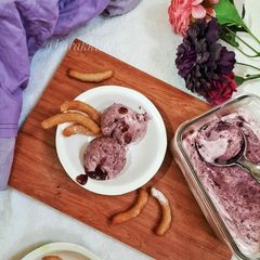 A picture of Aquafaba Blackberry Ice cream.