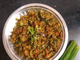 * வெண்டைக்காய், ஸ்பைஸி பொரியல்*(spicy ladys finger poriyal recipe in tamil)