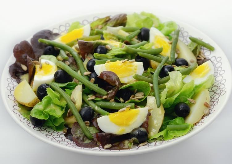 Salad Nicoise without fish