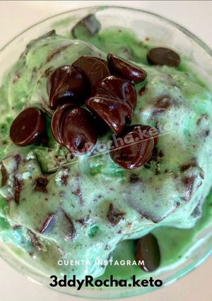 Una foto de Nieve de menta con chocolate keto