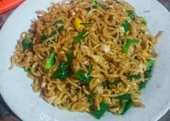 Mudah Cepat Memasak Mi Goreng Manis (Tiam Mi) Sedap Nikmat