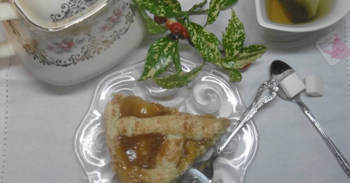 Greek Apricot Jam Tart (Pasta Flora) Recipe by Foodzesty - Cookpad