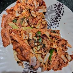 A picture of Tortilla de repollo (cabbage omelette).