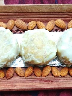 ઘારી (Ghari Recipe in Gujarati) રેસીપી મુખ્ય ફોટો