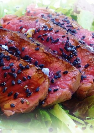 Foto di Tagliata di chianina con wasabi e riduzione di aceto balsamico e miele di acacia